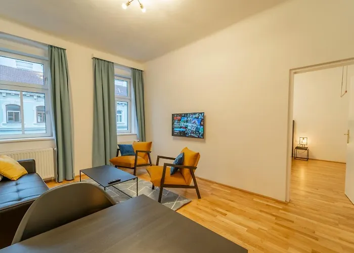 Josef's I Maxi I Near Uno, Vic Apartamento