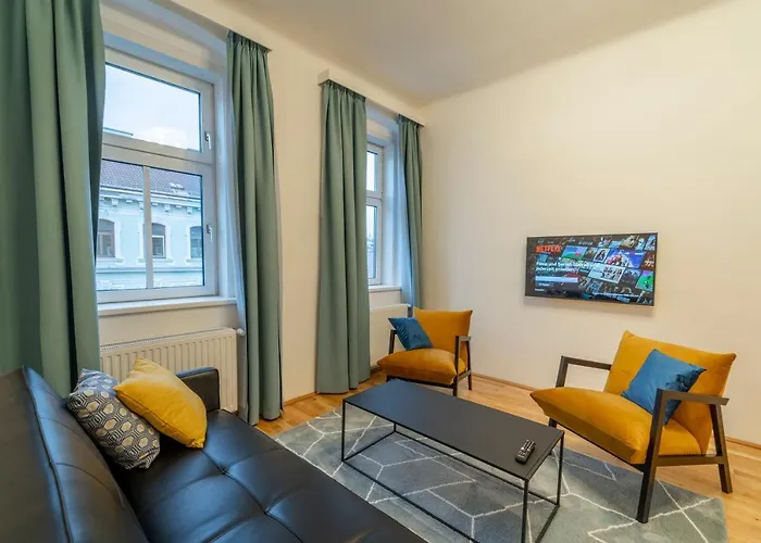 Apartamento Josef's I Maxi I Near Uno, Vic